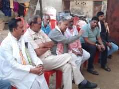 ड्रमंडगंज सड़क हादसा: पीड़ित परिवारों से मिलकर कांग्रेस नेताओं ने संवेदना व्यक्त की