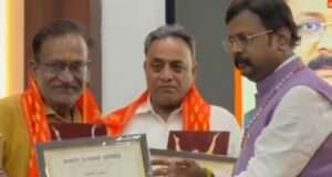 खाटू श्याम मंदिर के महामंत्री रमेश अग्रवाल को सम्मानित किया