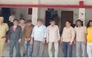 जुआ-सट्टा पर पुलिस का शिकंजा, दो स्थानों से 13 जुआरी गिरफ्तार