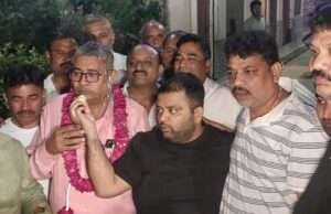 बार चुनाव में कांटे की टक्कर के बाद बाबू सिंह यादव अध्यक्ष, अनुराग नारायण मिश्र महामंत्री निर्वाचित