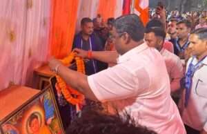 शाहगंज के मजडीहाँ में धूमधाम से मनाई गई डॉ. भीमराव अंबेडकर की 135 वीं जयंती, दिया आपसी समरसता का संदेश