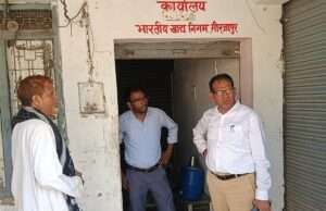 डीएम के निर्देश पर एसडीएम सदर ने गेहूं खरीद केंद्रों का किया औचक निरीक्षण