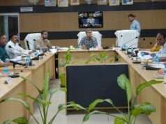 उद्योग बंधु बैठक में डीएम सख्त, निवेश मित्र के लंबित मामलों पर चेतावनी