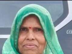 प्रयागराज में ओवरब्रिज पर बाइक डिवाइडर से टकराई महिला की मौत, चालक गंभीरय बच्ची सुरक्षित बची