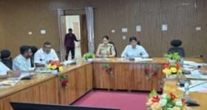 ऋण योजनाओं में शत-प्रतिशत लक्ष्य पूर्ण, एडीएम ने अधिकारियों-बैंकर्स को सराहा