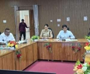 ऋण योजनाओं में शत-प्रतिशत लक्ष्य पूर्ण, एडीएम ने अधिकारियों-बैंकर्स को सराहा