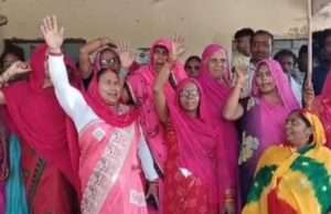 बिजली संकट पर ग्रामीणों का फूटा गुस्सा, पावर हाउस घेरकर कराया समाधान