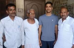एनडीए/एसएससी परीक्षा में सफलता पर हिमांशु यादव का हुआ सम्मान