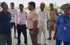 उप जिलाधिकारी कसया ने पेट्रोल पम्प का किए निरिक्षण सख्त निर्देश