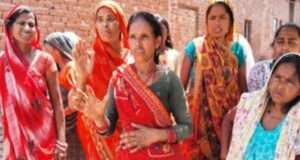 हिंसा: ‘दरवाजे तोड़कर घरों में घुसी पुलिस, हमको और बच्चों को पीटा’; महिलाओं ने सुनाई पीड़ा