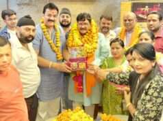 संघर्ष सेवा समिति में भाजपा महानगर अध्यक्ष का भव्य स्वागत, गूंजे ढोल-नगाड़े, महत्वपूर्ण मुद्दों पर हुई चर्चा