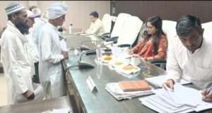 गोला तहसील में संपूर्ण समाधान दिवस: 39 फरियादें आईं, सिर्फ 3 का मौके पर समाधान