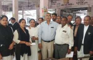 बार एसोसिएशन चुनाव 2026: बाबू सिंह यादव ने कलेक्ट्रेट में किया जनसंपर्क