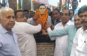 समाजसेवी स्व. राम औतार गुप्त की 30वीं पुण्यतिथि पर भावभीनी श्रद्धांजलि