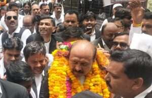 भारी समर्थकों के साथ मनोज कुमार सिंह लोकेश ने किया नामांकन