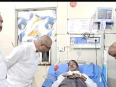 पूर्व ऊर्जा मंत्री ललई ने हॉस्पिटल में भर्ती सपा नेता का जाना हालचाल