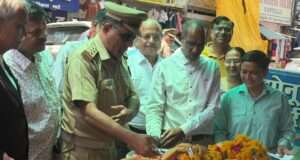 सदर बाजार चौराहे पर आमजन के लिए ठंडे आरओ पानी का कैम्पर स्थापित