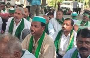 भाकियू कार्यकर्ताओं ने बाबा महेंद्र सिंह टिकैत को दी श्रद्धांजलि