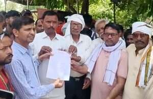 विद्युत कटौती के खिलाफ सकिपा कार्यकर्ताओं ने घेरा घटमापुर विद्युत उपकेंद्र, नारेबाजी कर सौंपा ज्ञापन