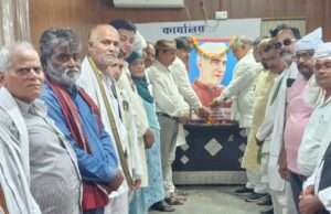 नेहरू पुण्यतिथि पर कांग्रेसियों ने दी श्रद्धांजलि