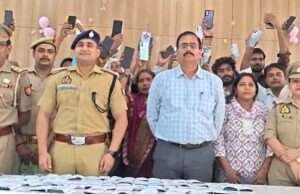 125 गुम मोबाइल बरामद, जौनपुर पुलिस ने लौटाई लोगों की खुशियां
