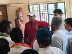 चुनावी मशीनों की सुरक्षा पर डीएम सख्त, वीवीपैट वेयरहाउस का किया औचक निरीक्षण