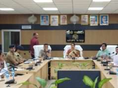 सड़क सुरक्षा व खनन पर सख्त निर्देश, रात में खनन पर रोक— डीएम