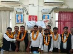 अधिवक्ता हितों के प्रति धारदार संघर्ष का लिया गया संकल्प, हुआ सम्मान