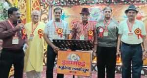 गीतों की महफिल” में गूंजे सदाबहार बॉलीवुड गीत, कलाकारों ने बांधा समां