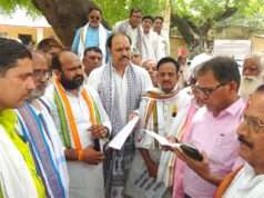महोबा की दलित छात्रा से दुष्कर्म के विरोध में कांग्रेस कार्यकर्ताओं ने प्रदर्शन कर सौंपा ज्ञापन