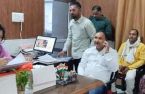 25-30 किलोमीटर दूर ड्यूटी व अधिक HLB भार का शिक्षकों ने किया विरोध