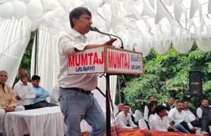 अधिमास से पहले सोमवार पर बाबा धाम में दर्शन पूजन को उमड़े श्रद्धालु