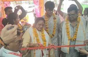 वी-2 वैल्यू एंड वैरायटी” का शुभारंभ, ग्राहकों को मिलेगा फैशन और गुणवत्ता का नया संगम