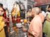 सीएम योगी ने काशी विश्वनाथ एवं बाबा कालभैरव का किया दर्शन-पूजन