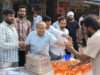 पूर्व जिला पंचायत सदस्य की प्रथम पुण्यतिथि पर शरबत वितरण का हुआ आयोजन