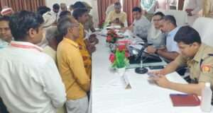 जनसमस्याओं के त्वरित एवं गुणवत्तापूर्ण निस्तारण हेतु प्रशासन प्रतिबद्ध : जिलाधिकारी