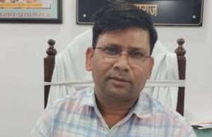 पीएम की अपील का असर भाजपा पदाधिकारियों कार्यकर्ताओं ने अपनाई बाइक व साइकिल