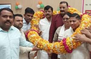 शिक्षामित्र संघ ने जनप्रतिनिधियों का किया सम्मान, मुख्यमंत्री को भेजा आभार पत्र