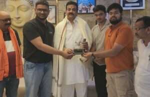 कलम की आवाज” पुस्तक लोकार्पण में ऐश्वर्य सरावगी को मिला सम्मान, डॉ. संदीप सरावगी भी हुए सम्मानित