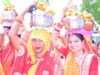कलश शोभायात्रा के साथ शुरू हुआ अजुहा में श्रीमद्भागवत कथा