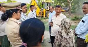 अपर जिलाधिकारी (न्यायिक) ने ग्राम बिदनपुर ककोढा में भूमि विवाद की 7 शिकायतों का मौके पर ही कराया निस्तारण