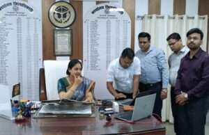 फॉर्मर रजिस्ट्री में लापरवाही पर सख्ती: तीन अधिकारियों का वेतन रोकने के निर्देश