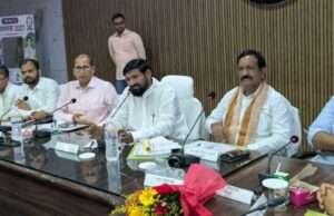 जनप्रतिनिधियों और अधिकारियों के समन्वय से जनपद को विकास के पथ पर ले जाने का आह्वान: विधायक