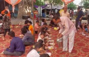 त्रिलोकनाथ मंदिर स्थापना दिवस पर विशाल भंडारा, श्रद्धालुओं ने ग्रहण किया प्रसाद