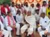 सपा का प्रतिनिधिमंडल जिगना के नरैना गाॅव पहुॅचकर मृतक परिवारो से मिलकर ब्यक्त की शोक संवेदना
