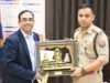 पुलिस पेंशनरों की समस्याओं के निस्तारण को एसपी ने की संगोष्ठी, बैंक ने दिए स्मृति चिन्ह