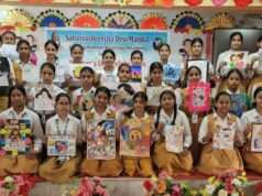 मातृ दिवस पर विद्यालय में विविध कार्यक्रम, छात्रों ने मां के प्रति जताया सम्मान