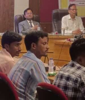अंतरराष्ट्रीय श्रमिक दिवस पर विकास भवन में कार्यक्रम का आयोजन