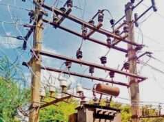 टूटे बिजली तार की शिकायत पर भड़के जेई साहब, बोले-सीएम योगी से भी शिकायत कर दो, तो भी मेरा कुछ नहीं उखाड़ पाओगे
