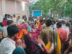 गैस लदे ट्रक दबकर मजदूर की हुई मौत, मचा कोहराम तरांव में जेबी इंडेन गैस सर्विस के गोदाम पर हुआ हादसा, पुलिस ने पोस्टमार्टम के लिए भेजा